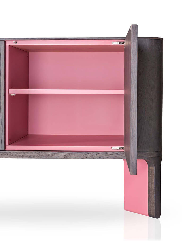 Second internal cabinet of the sideboard in pink lacquer. al2, art for living