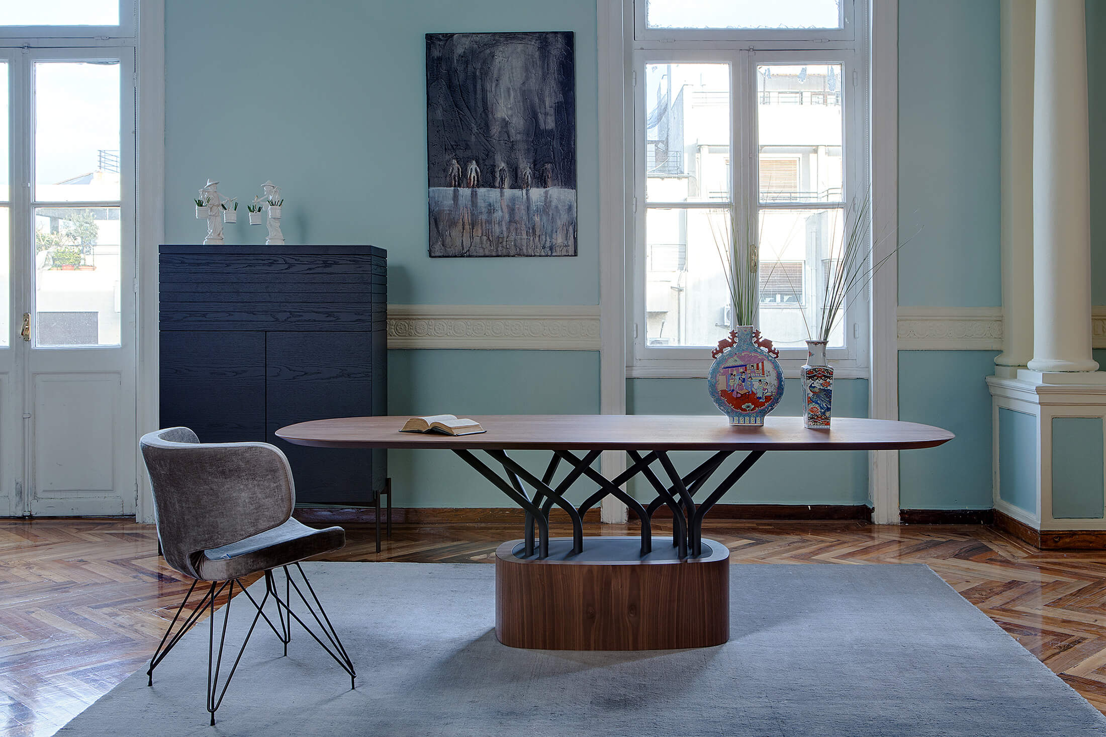 Wood-oo table in walnut combined with omicra chair and o-rizon bar. al2, art for living